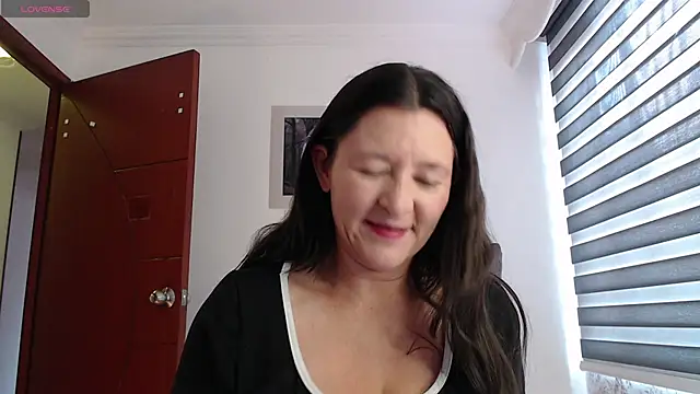  Alice Horny Gh online show from April 4, 5:56 pm