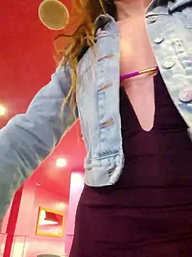 Luna Kitanna online show from April 25, 1:41 pm