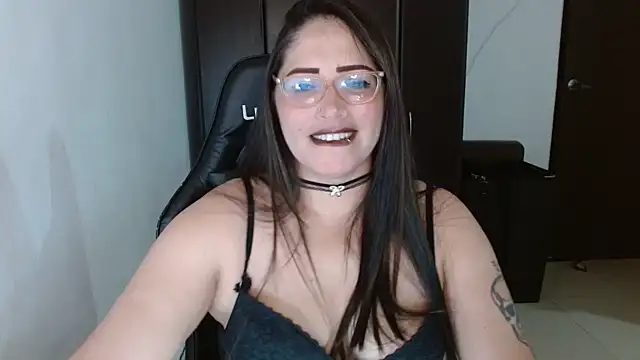 Snapshot of natashasmithe chatting on October 16, 1:19 am natashasmithe online show from October 16, 1:19 am
