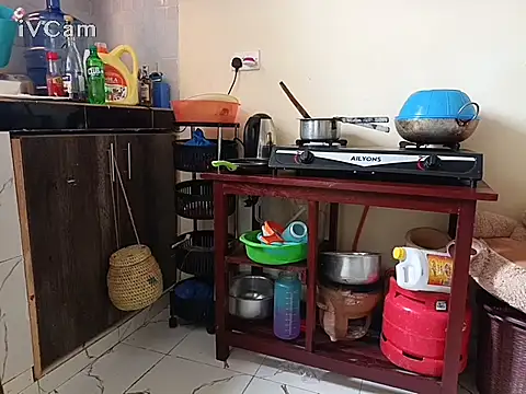 Horny wifey254 online show from April 27, 10:34 am