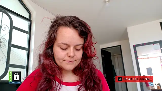 Scarletleon77 online show from April 28, 2:21 pm