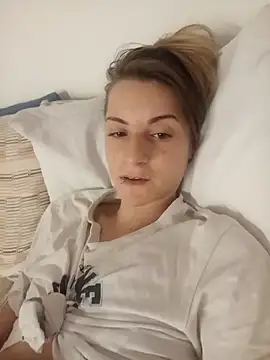 Cristina02 online show from April 19, 6:10 pm