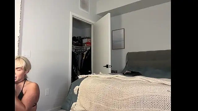 ElenaErickson online show from December 22, 3:09 am