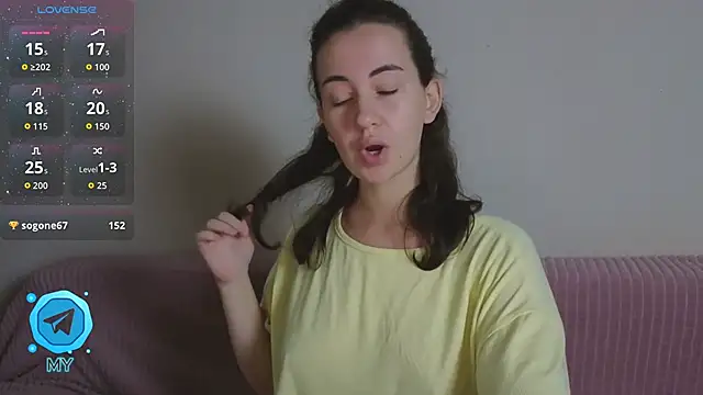 Snapshot of SweetieKendl chatting on October 12, 12:35 am SweetieKendl online show from October 12, 12:35 am