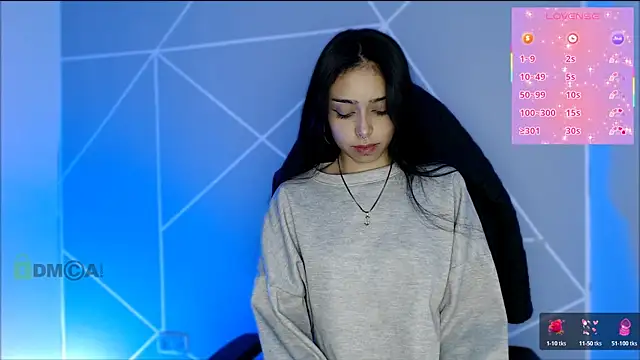 lilylouisee online show from April 25, 11:13 pm