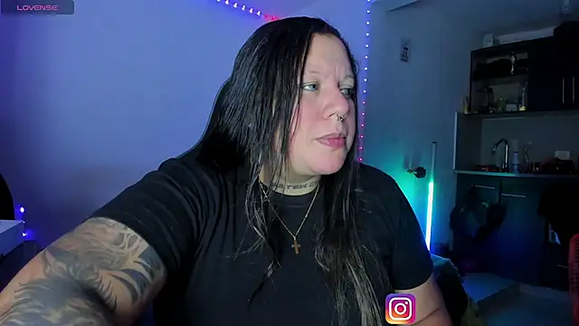 mariana maze online show from February 7, 7:45 am