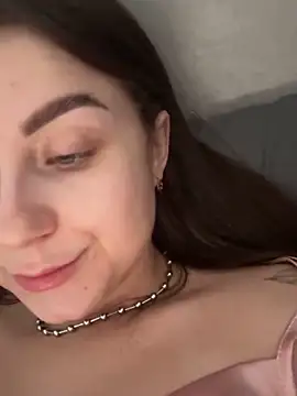 Snapshot of ellie_ssexy chatting on September 16, 4:31 am ellie ssexy online show from September 16, 4:31 am