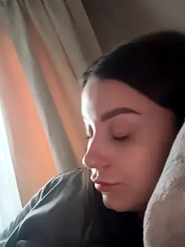 ellie ssexy online show from December 3, 5:32 am