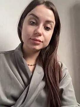 Snapshot of ellie_ssexy chatting on October 9, 4:49 am ellie ssexy online show from October 9, 4:49 am