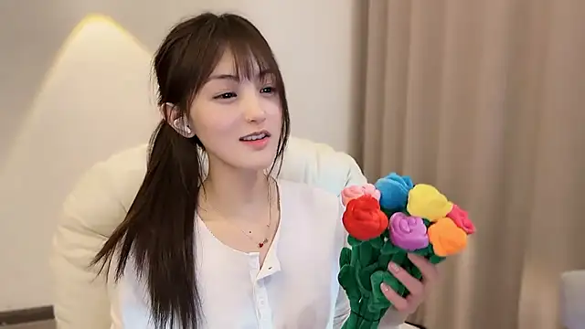 SHUIshui  online show from March 6, 2:23 pm