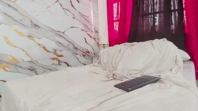 pretty ariiel online show from April 22, 4:15 pm