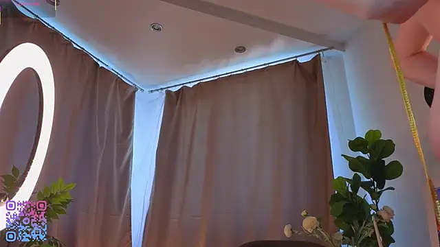 SoniaScott online show from April 27, 2:52 am