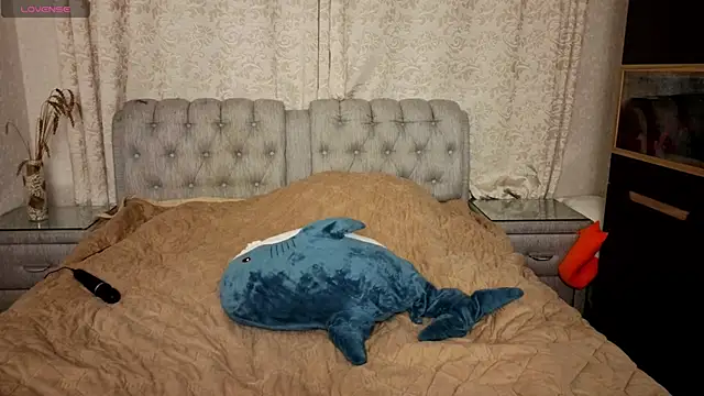 rocky foxy online show from November 21, 8:33 pm