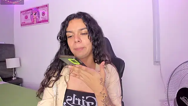 Megan Miles02 online show from December 20, 11:09 pm