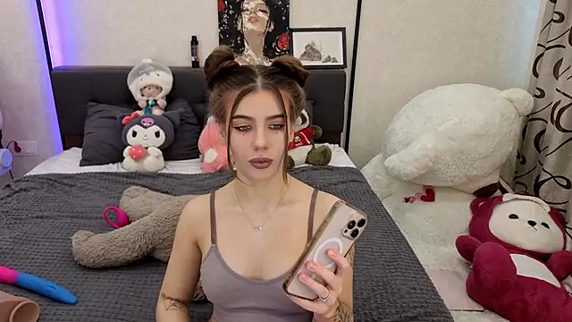 dolly ll online show from September 20, 1:20 pm