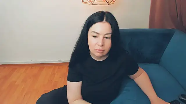 LayaFlow online show from April 28, 7:01 am