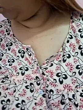 Ravina patil1 online show from April 21, 5:36 am