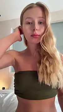 LunaRase online show from February 15, 7:33 am