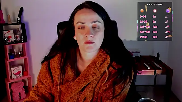 Snapshot of sara_goodgirl13 chatting on September 18, 9:35 pm sara goodgirl13 online show from September 18, 9:35 pm
