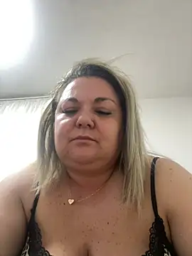 MikyVesela online show from April 26, 3:21 pm