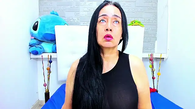 Snapshot of HorniestMilf chatting on September 19, 11:48 pm HorniestMilf online show from September 19, 11:48 pm