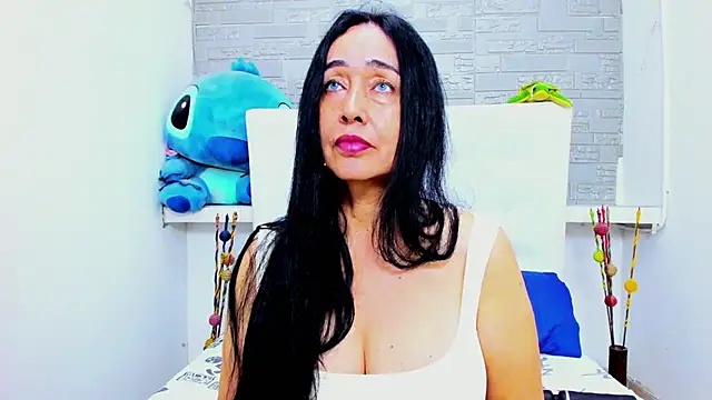 Snapshot of HorniestMilf chatting on September 8, 9:03 pm HorniestMilf online show from September 8, 9:03 pm