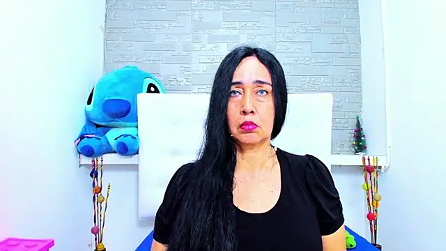 Snapshot of HorniestMilf chatting on September 24, 8:41 pm HorniestMilf online show from September 24, 8:41 pm
