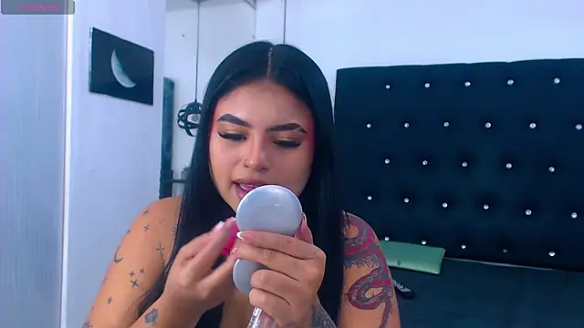 Mels  online show from April 14, 6:19 pm