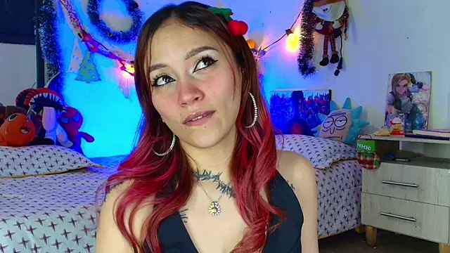 alisson zafiro  online show from December 19, 3:21 am