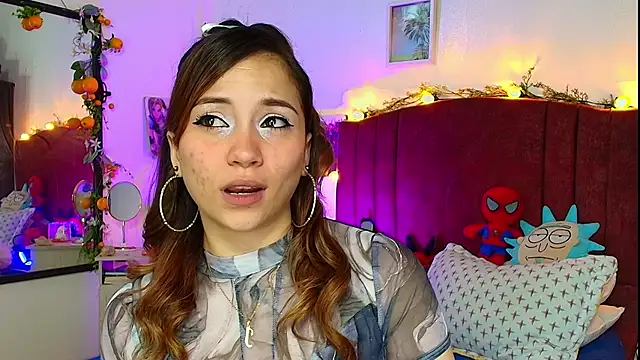 alisson zafiro  online show from April 26, 3:15 am