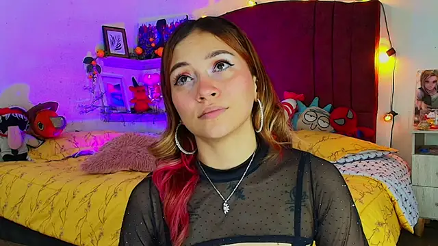 alisson zafiro  online show from November 23, 3:31 am