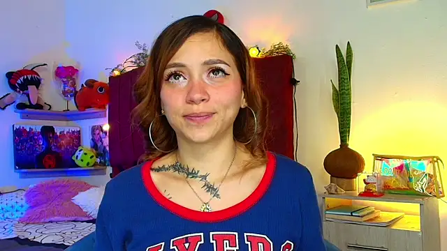 alisson zafiro  online show from March 4, 3:24 am