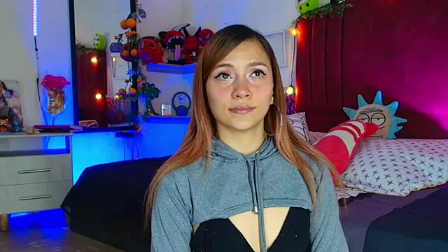 alisson zafiro  online show from January 10, 3:44 am