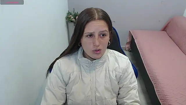 Snapshot of valerie_diaz1 chatting on September 9, 1:22 pm valerie diaz1 online show from September 9, 1:22 pm