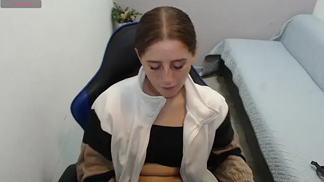 valerie diaz1 online show from November 15, 1:45 pm