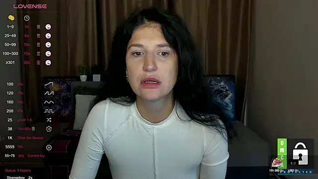Snapshot of Alianna_Solo_Kisses chatting on September 28, 5:25 am Alianna Solo Kisses online show from September 28, 5:25 am