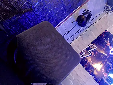 whiteladyboy online show from September 13, 2:08 am