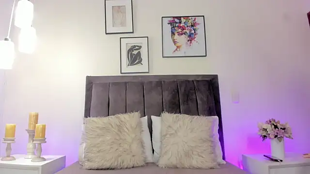 helen mooree online show from April 24, 12:52 pm