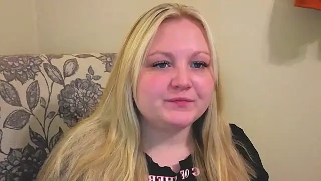 PhatAssBlond online show from April 24, 10:34 pm