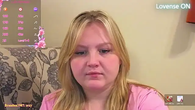 PhatAssBlond online show from April 19, 9:50 pm