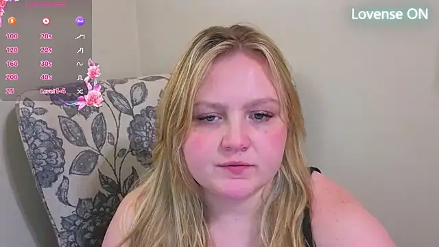 PhatAssBlond online show from April 21, 5:03 am