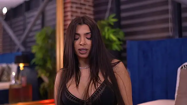 NicoleCellini online show from October 29, 6:43 pm