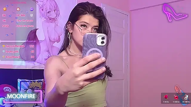 moonfiredancer online show from December 4, 6:48 am