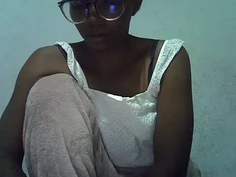 ElianeHot online show from June 10, 8:18 pm