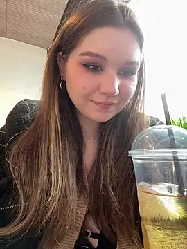 PumaShyXD online show from April 28, 10:08 am