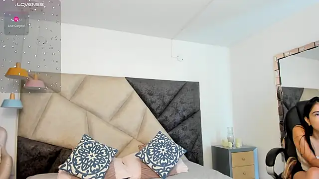 FaloonRoussel online show from October 23, 6:14 pm