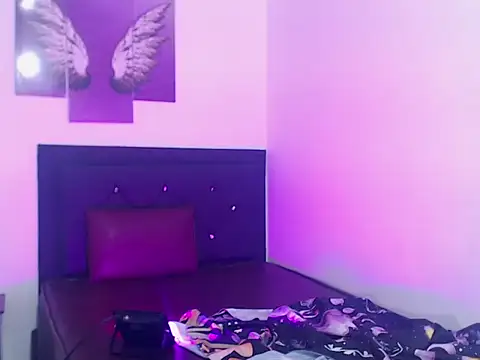 lilithnyx333 online show from April 3, 1:47 am