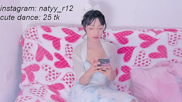 MIDORI BACK 01 online show from March 30, 1:38 am