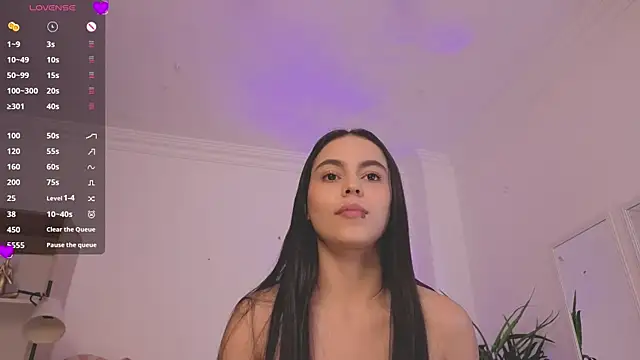 Aleejaa   online show from April 25, 1:41 pm