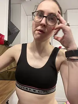 MartiniiSelenna online show from March 29, 6:45 am